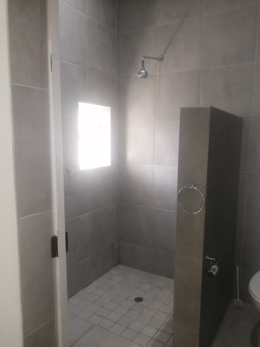 1 Bedroom Property for Sale in Humansdorp Eastern Cape